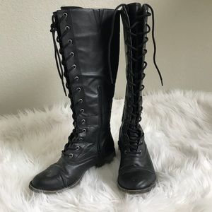 Black rocket dog lace up boots